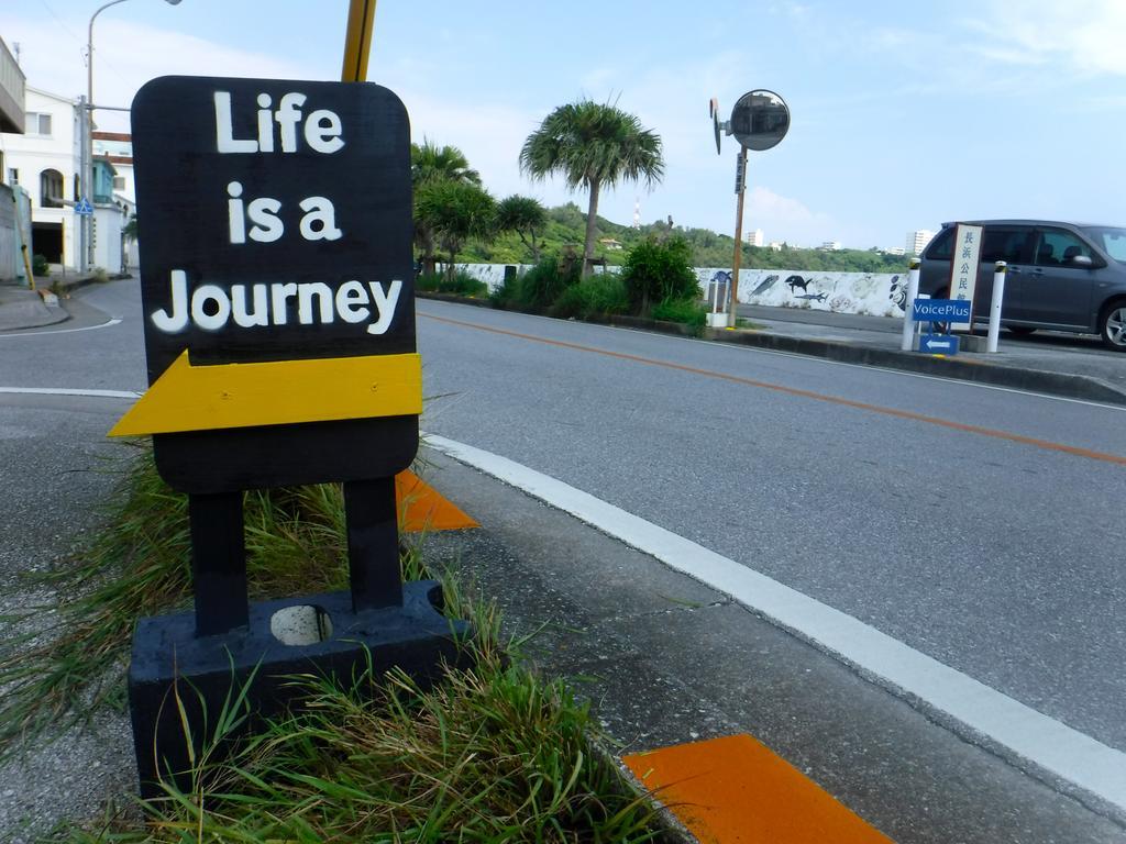 Life Is A Journey Hotel Yomitan Luaran gambar